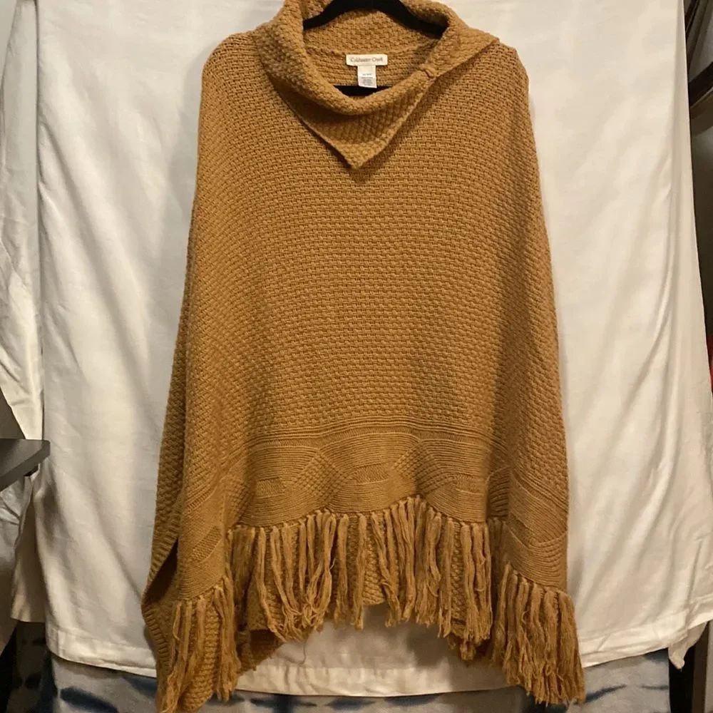 Coldwater Creek women’s camel pullover fringe poncho